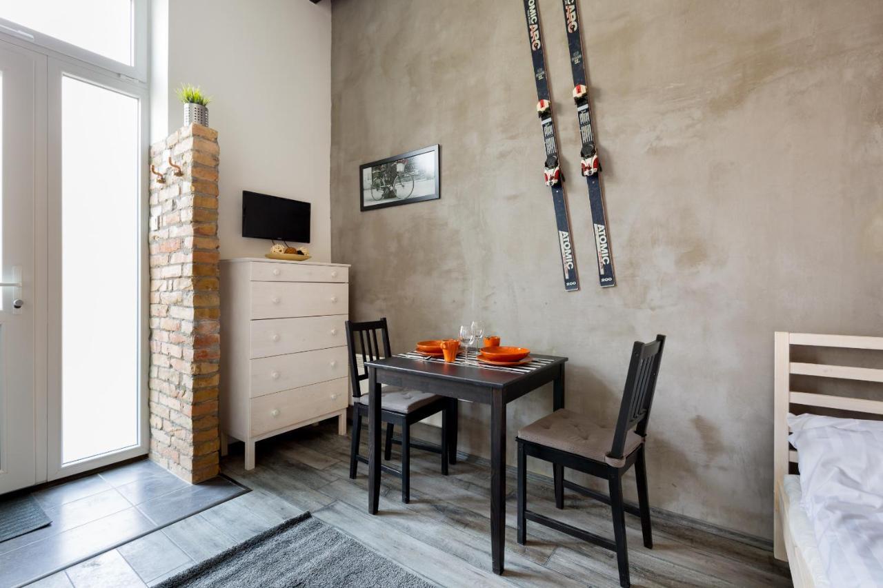K10 A Kazinczy Apartment بودابست المظهر الخارجي الصورة