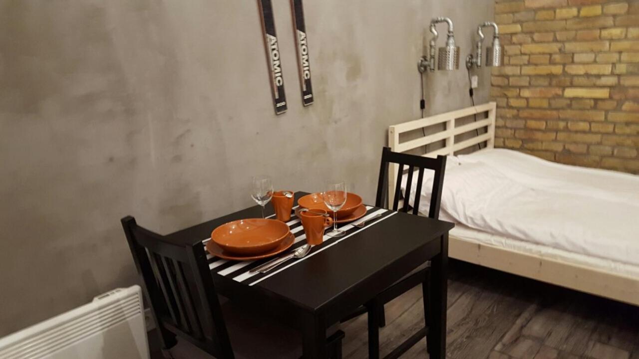K10 A Kazinczy Apartment بودابست المظهر الخارجي الصورة