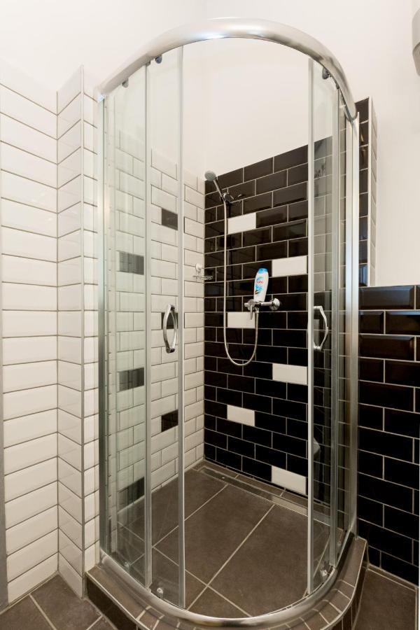 K10 A Kazinczy Apartment بودابست المظهر الخارجي الصورة
