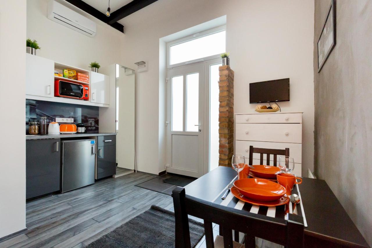 K10 A Kazinczy Apartment بودابست المظهر الخارجي الصورة