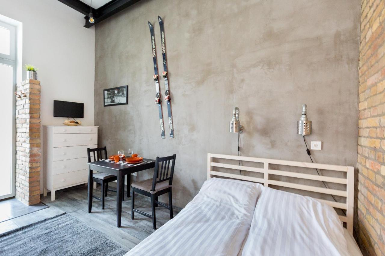 K10 A Kazinczy Apartment بودابست المظهر الخارجي الصورة